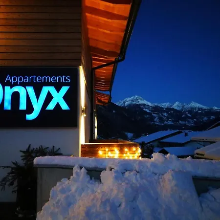 Onyx Apartament *